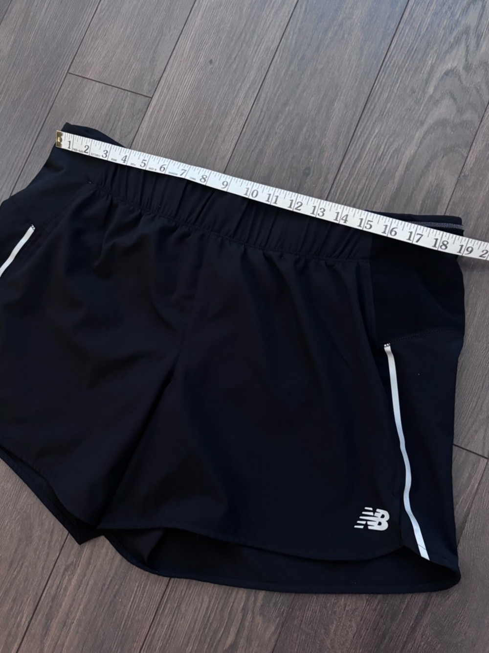 NEW BALANCE Impact Run 5" Shorts - Black - Size XL - Picture 4 of 9